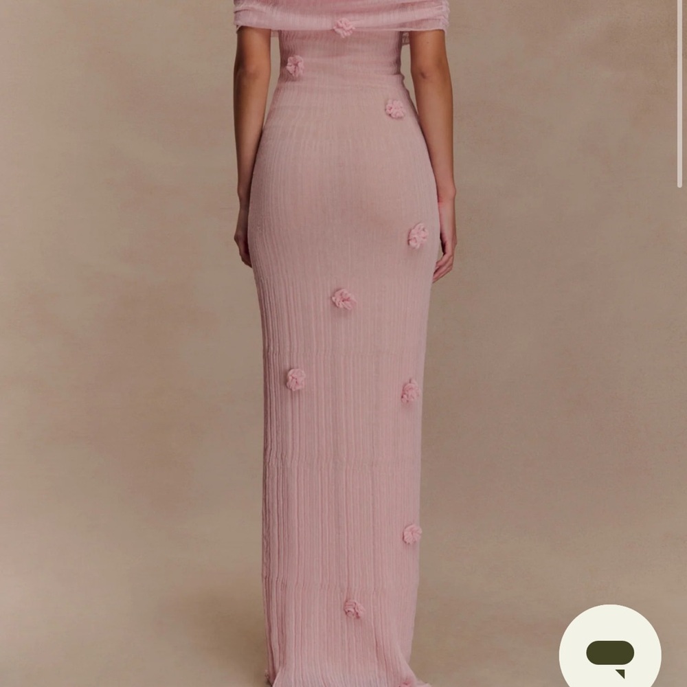 Meshki pink off the shoulder, bump friendly! Size medium. Like new, worn 1x - Picture 2 of 6